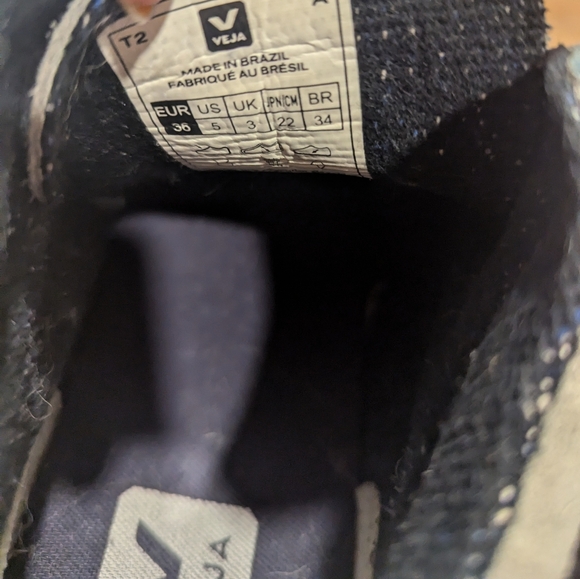 Size US 5 VEJA Roraima Suede Trainers - Oxford Grey/ white - Picture 9 of 10